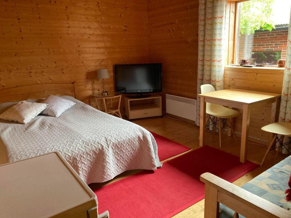 Tamminiemen Lomamoekit Villa Kustavi Eksteriør bilde